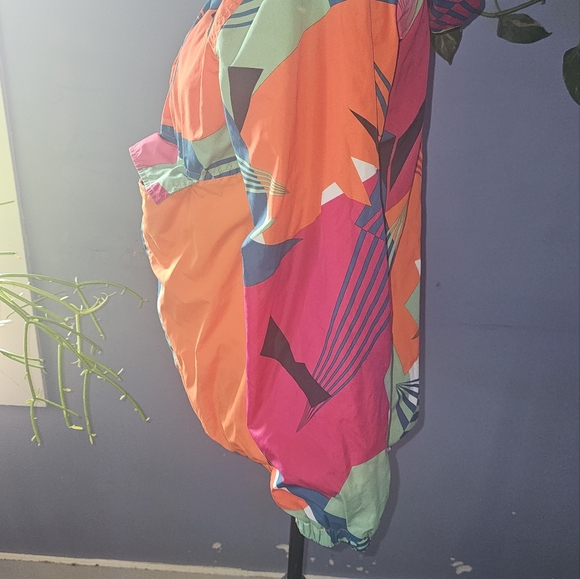 Volcom wind breaker jacket - Picture 6 of 9